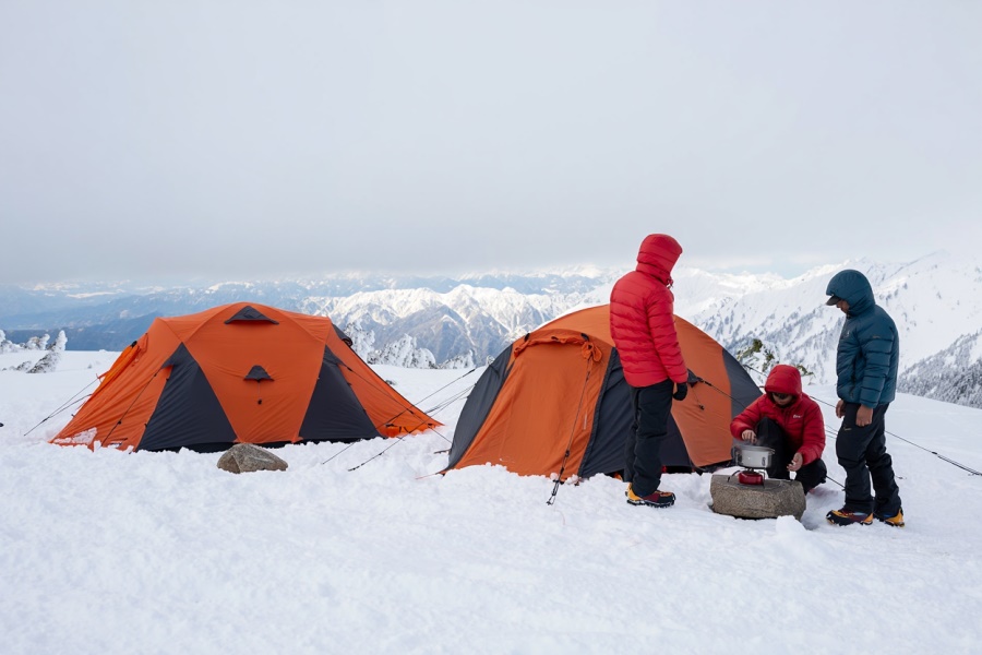 Штормовые палатки для экстремального кемпинга