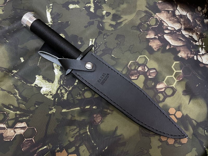 Нож Rambo в ножнах
